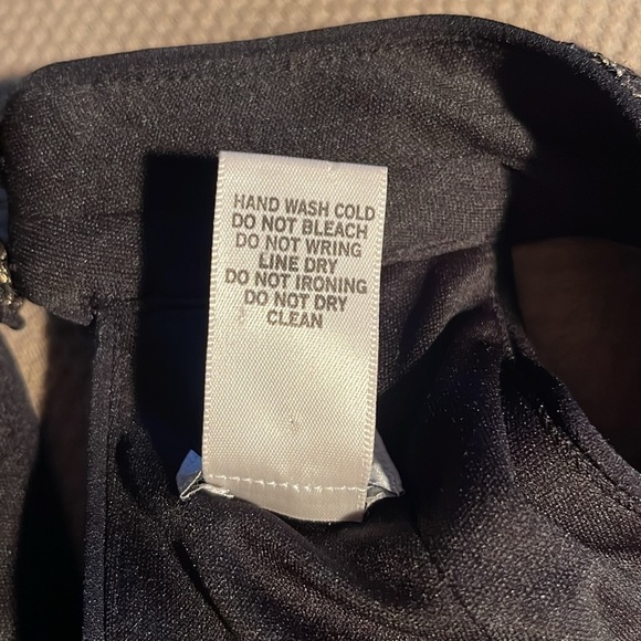 Cache - black with metallic gold lace brocade dress - sleeveless - size 8 - Picture 4 of 5